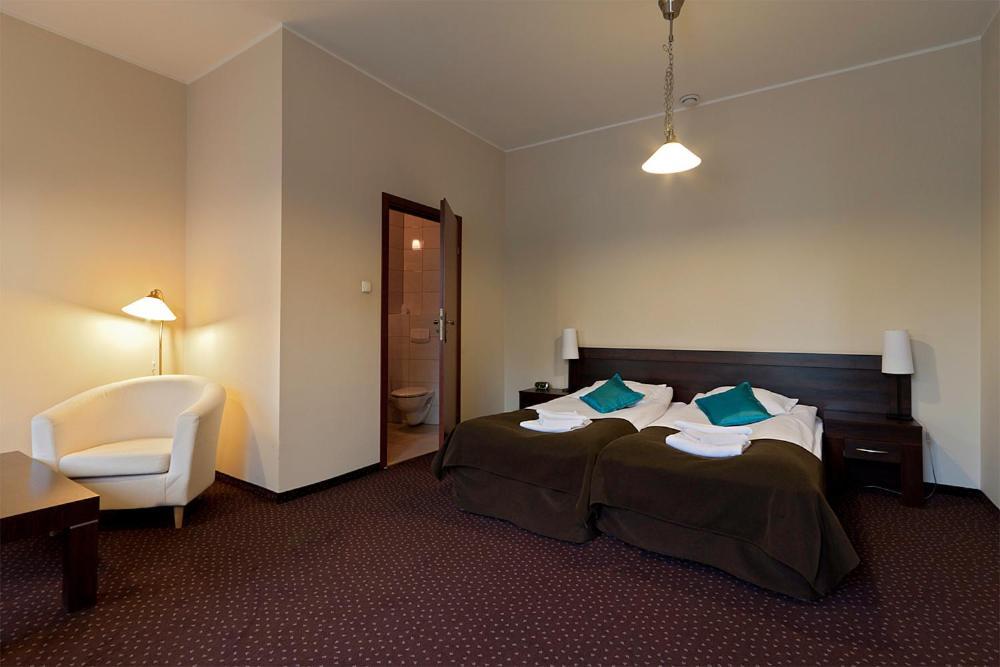 A' Propos Hotel, Restauracja, Club Walbrzych Ruang foto
