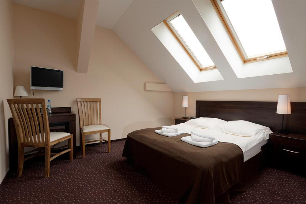 A' Propos Hotel, Restauracja, Club Walbrzych Ruang foto